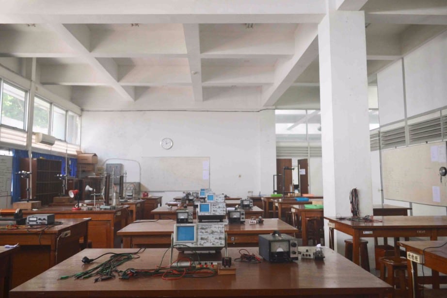 Laboratorium Fisika Dasar Departemen Fisika Fmipa